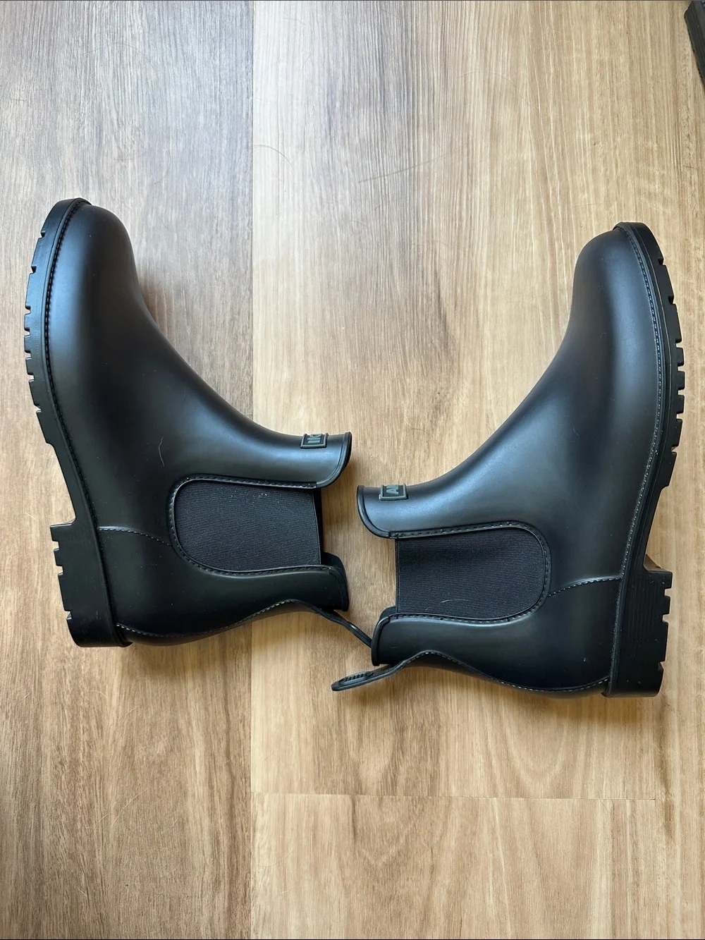 Unisex Black Waterproof Rain Boots Men’s 7, Women’s 5.5 New Without Tags